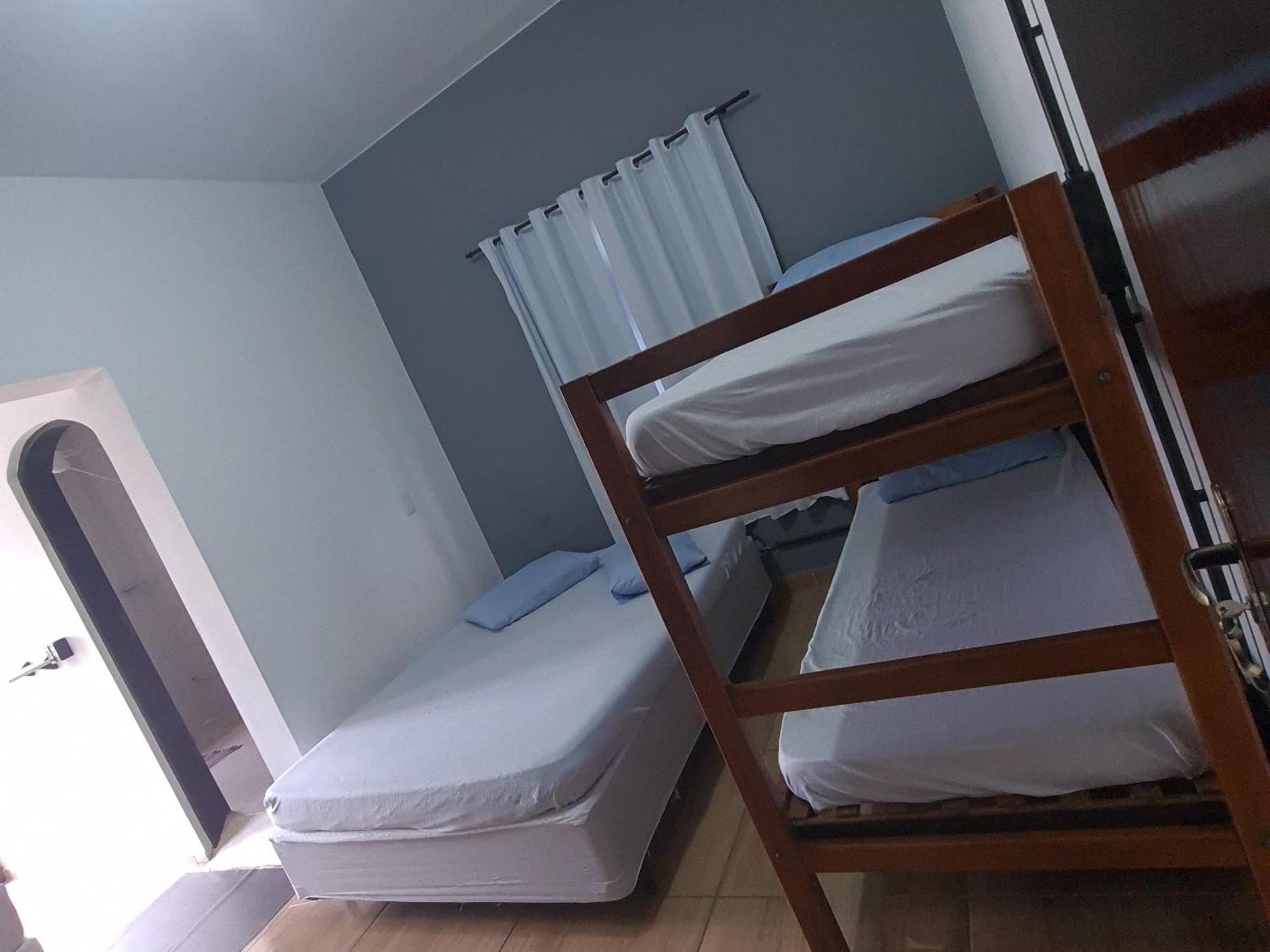Hostel Praia Centro Itanhaém الغرفة الصورة